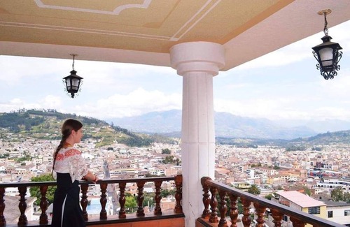 Otavalo Apartamento | El hostal cuenta con un mirador y una vista panorámica de la ciudad
