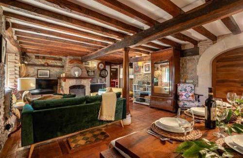 Val de San Vicente Chalet De Esquí | El Jardín Escondido de Helgueras