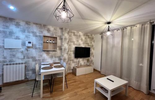 La Puebla de Alfindén Apartamento | El Llano I, parada en el destino