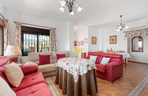 Comares Chalet De Esquí | El Mirador del Abuelo