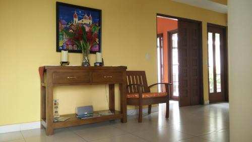 Managua Cama Y Desayuno | El Mirador Suites and Lounge