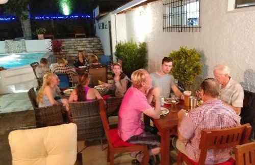 Managua Cama Y Desayuno | El Mirador Suites and Lounge