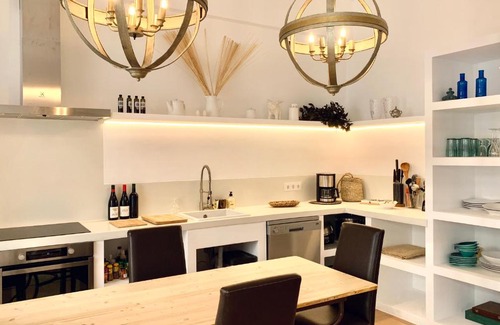 L'Escala Apartamento | El Nido: Maison rénovée Escala Centre
