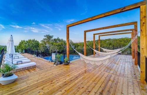 Dripping Springs Casa | El Nopal | Pet-Friendly Tipi + Pool Access