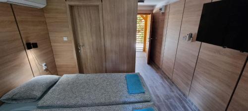 Sturovo Apartamento | EL PASO chata C1 - C8 v areáli kúpaliska