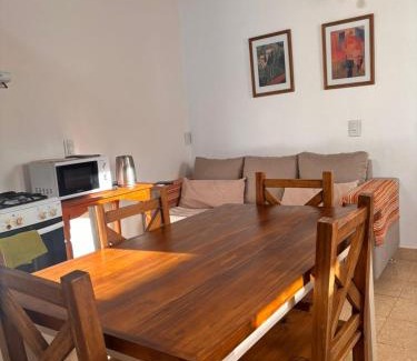 Neuquén Apartamento | El patio - céntrico con parrilla