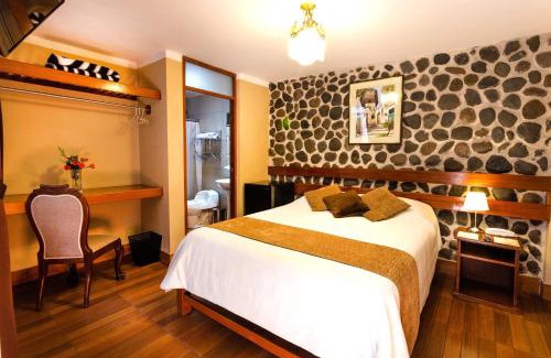 Centro histórico Hotel | El Portal De San Lázaro