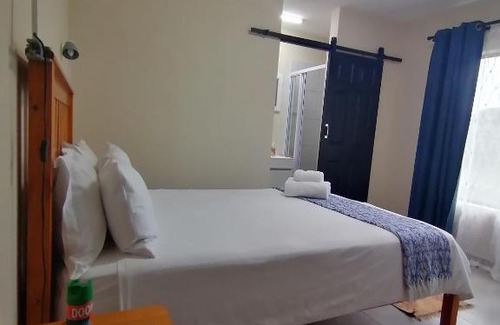 Athlone Apartamento | El Pueblo Apartment