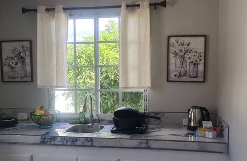 Tunapuna Apartamento | El Rincón- Hermosa Vista, a spacious studio apt. which caters to your every need