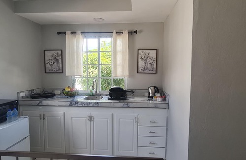 Tunapuna Apartamento | El Rincón- Hermosa Vista, a spacious studio apt. which caters to your every need