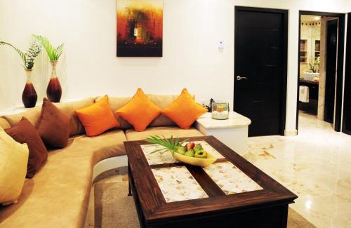 Centro de Playa del Carmen Hotel | El Taj Oceanfront and Beachside Condo Hotel