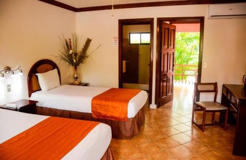 La Palmera Complejo | El Tucano Resort & Thermal Spa