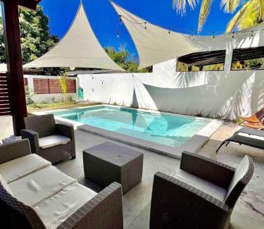 La Libertad Casa | El Tunco Villa OYA no 2 with private pool