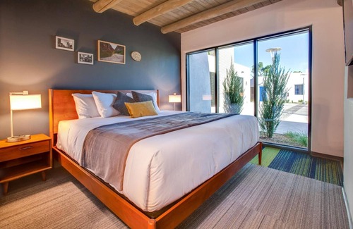 West Park Hotel | El Vado Motel