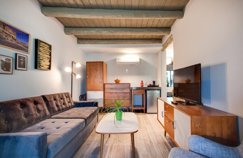 West Park Hotel | El Vado Motel