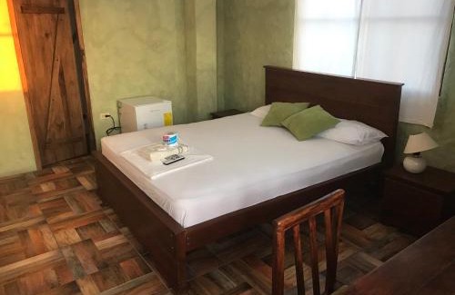 Crucita Hotel | El Viejo y El Mar Hostal Restaurante