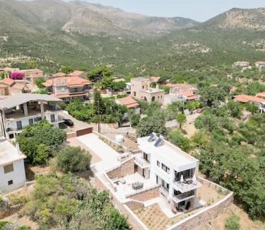 Skoutari Apartamento | Elaída - Studio,Θέα θάλασσα & βουνό,Μάνη