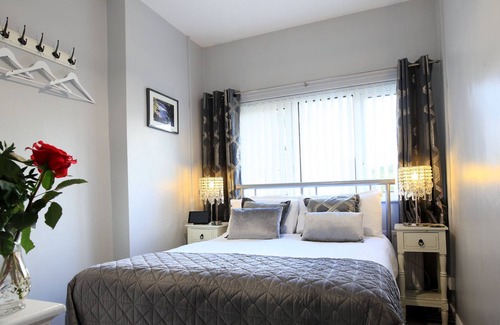 Londonderry Villa | Elagh View B B Double En-suite 2