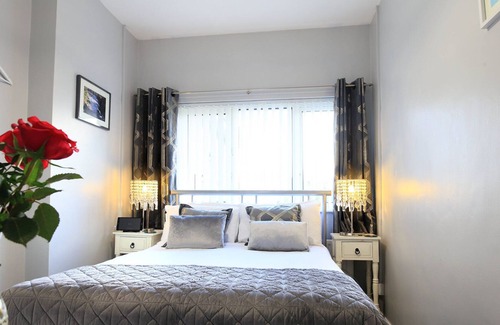 Londonderry Villa | Elagh View B B Double En-suite 2