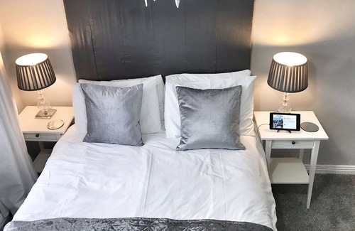 Londonderry Villa | Elagh View B B Double En-suite 1