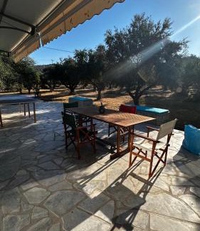 East Mani Apartamento | Elaiocampus luxury house