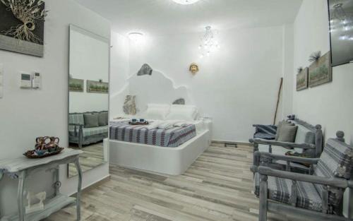 Naxos Hotel | ELAIOLITHOS - Luxury Villa Suites - Adults Only