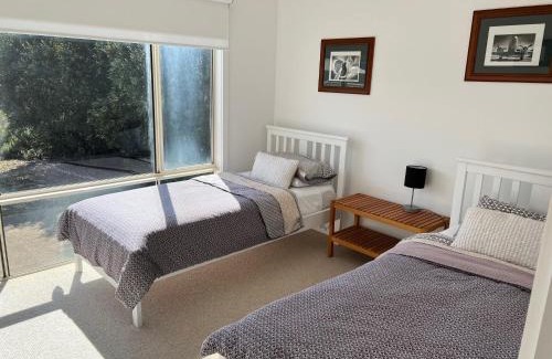 Waterhouse Casa | Elandra House - WiFi pet friendly outside