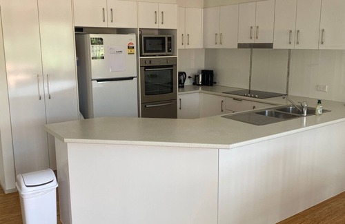 Elanora Casa | Elanora Escape Pet Friendly 3 bedroom 2 bath family home