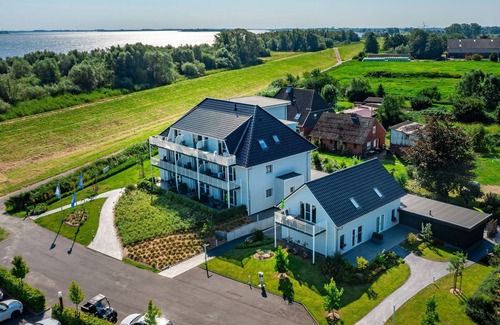 Krautsand Apartamento | Elbe view apartment D4 R2 - Roof terrace with Elbe view - Vacation on Krautsand