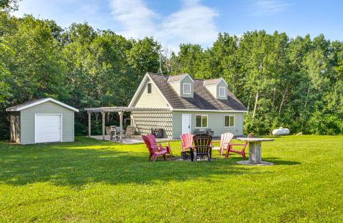 Battle Lake Casa | Elbow Lake Escape with Dock in Underwood!