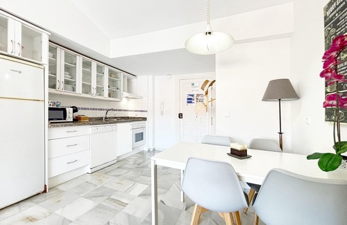 Pedregalejo Playa Apartamento | Elcano 20 - Málaga de Vacaciones