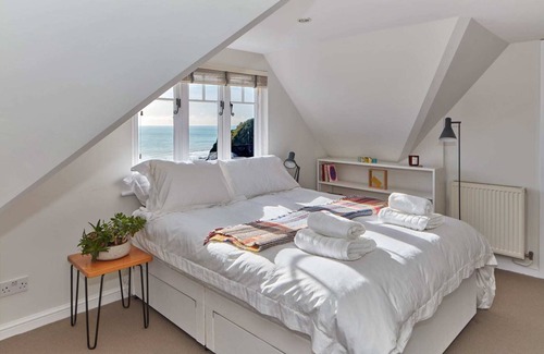 St Margaret's at Cliffe Casa | Eldama – stunning coastal retreat etched into the cliffs overlooking the sea
