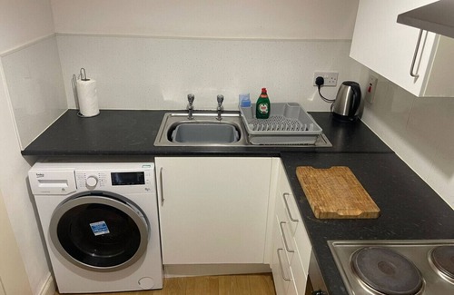Glasgow Apartamento | Elderpark Apartment 2 - Excelente ubicación para el centro de Glasgow
