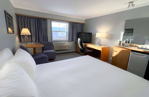 Dawson City Hotel | Eldorado, a Coast Hotel
