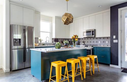 East Cesar Chavez Casa | Electric Disco Den - 6 Min Walk to Rainey St