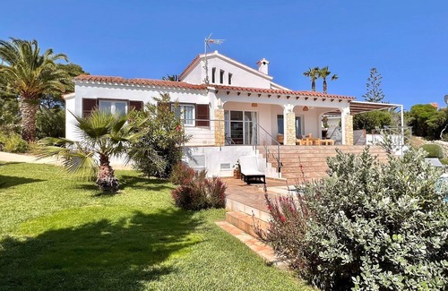 Sant Jaume Mediterrani Villa | PANORAMICAS VISTAS, ELEGANCIA, JARDÍN, Y UNA ESPECTACULAR PISCINA