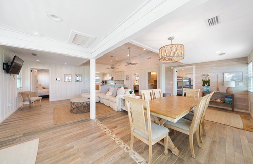 Bahama Beach Casa | Elegance at Oleander. Beach Front home with Crazy Summer Specials On Sale Now!