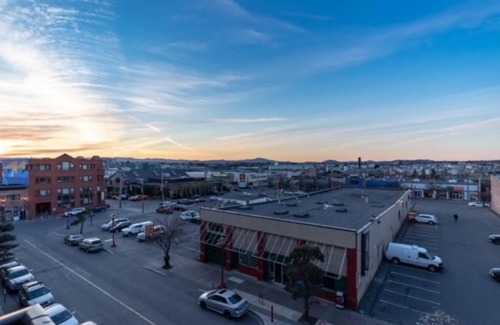 Downtown Victoria Apartamento | Elegance at the Union