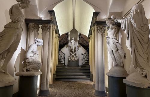 Santa Maria Novella Apartamento | Elegance in the center of Florence: Palazzo Villa