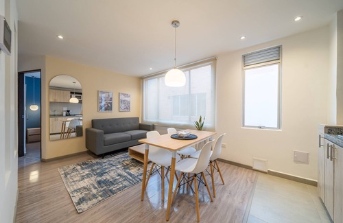 Financial District Apartamento | Elegance in the Heart of Chapinero