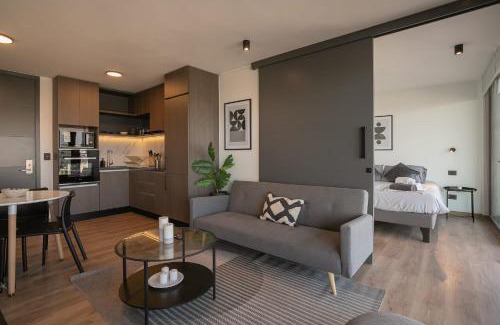 El Golf Apartamento | Elegancia en Las Condes 2D2B con Estilo