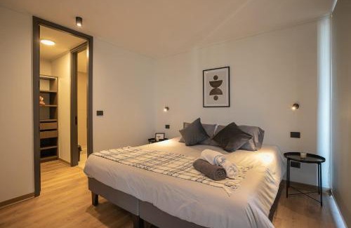 El Golf Apartamento | Elegancia en Las Condes 2D2B con Estilo