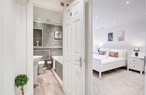 Brentwood Apartamento | Elegant 1 Bedroom Flat