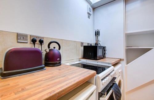 Brentwood Apartamento | Elegant 1 Bedroom Flat