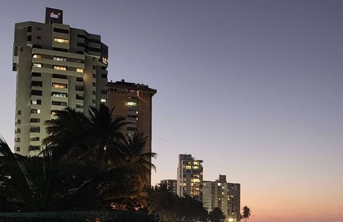 Parque Apartamento | Elegant 1-Br Penthouse in Condado