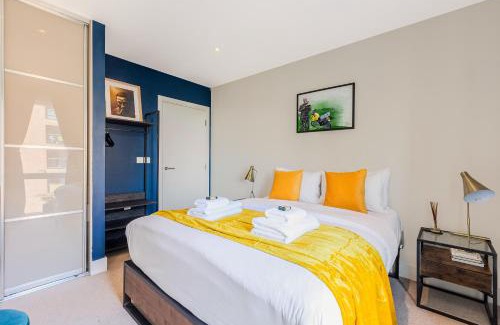 St. Dunstan's Apartamento | Elegant 1BR Apartment, 5 Min Limehouse DLR Station