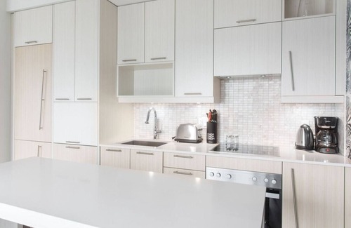 Financial District Apartamento | Elegant 1BR Apt with Balcony near Rogers Centre
