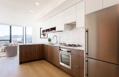 Walnut Creek Condominio | Elegant 1BR Condo at The Rise Walnut Creek