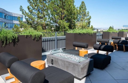 Walnut Creek Condominio | Elegant 1BR Condo at The Rise Walnut Creek
