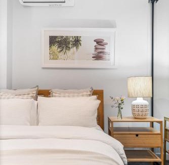 Caulfield North Apartamento | Elegant 2 Bed 2 Bath Apartment at Caulfield Park with Balcony & Parking